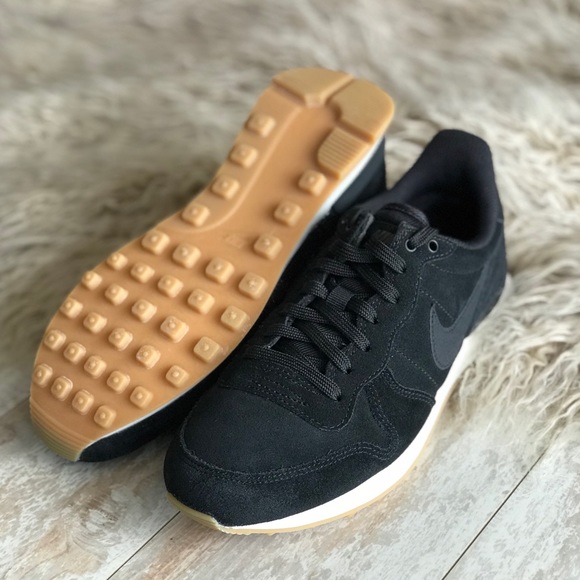 NWT Nike Internationalist special edition - Picture 3 of 8